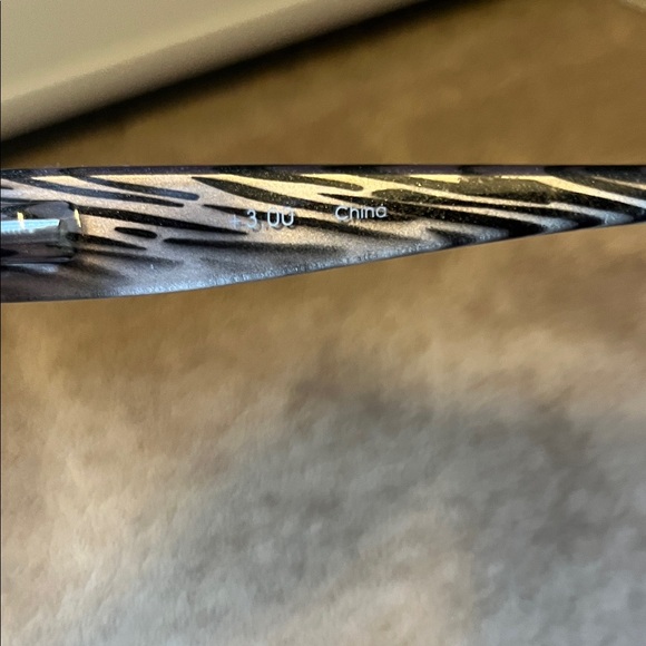 Prive Revaux Black and Red sunglasses. Readers 3.00+ - Picture 3 of 3